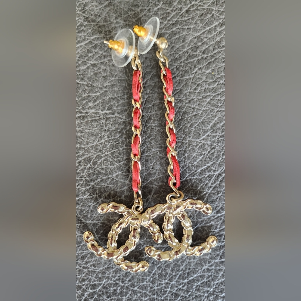 Chanel CC Leather Chain Drop Earrings - Picture 4 of 8